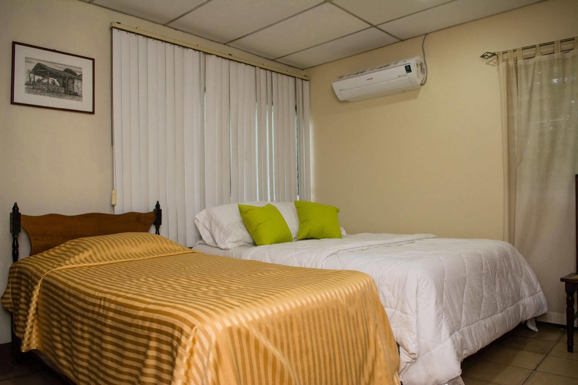 Hostal Casa Los Espinoza Managua Luaran gambar