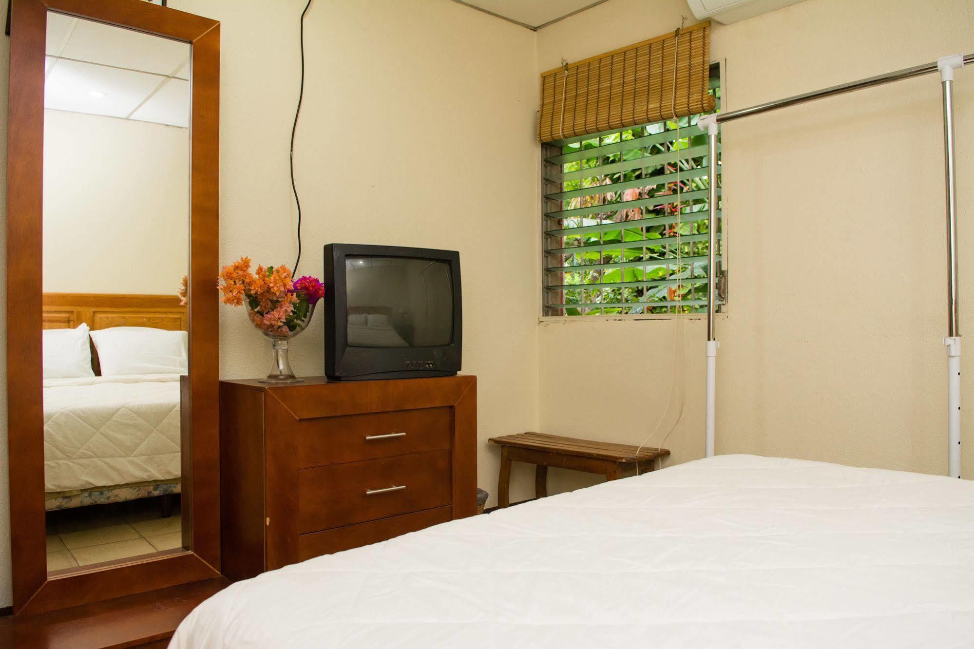 Hostal Casa Los Espinoza Managua Luaran gambar