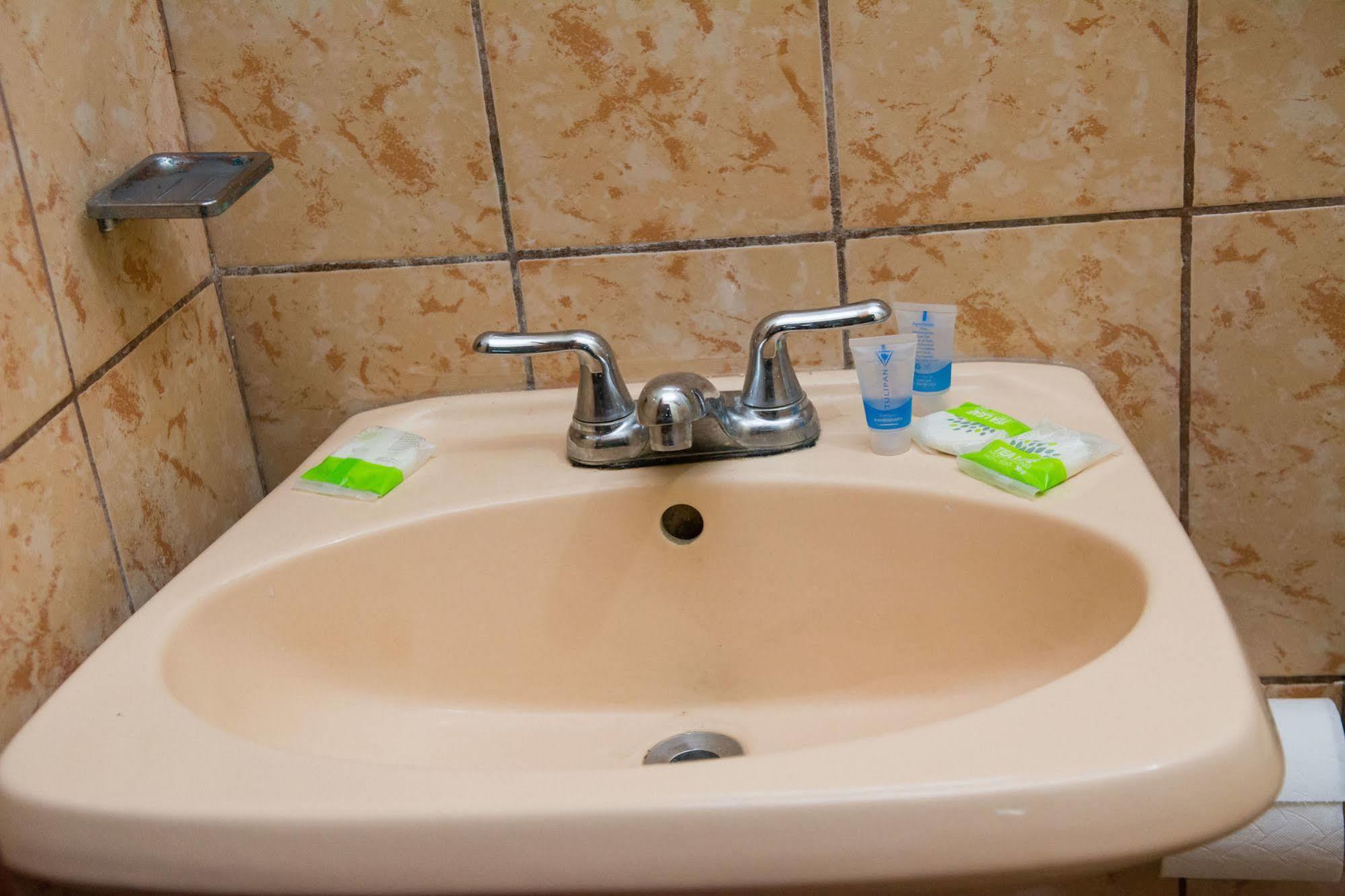 Hostal Casa Los Espinoza Managua Luaran gambar