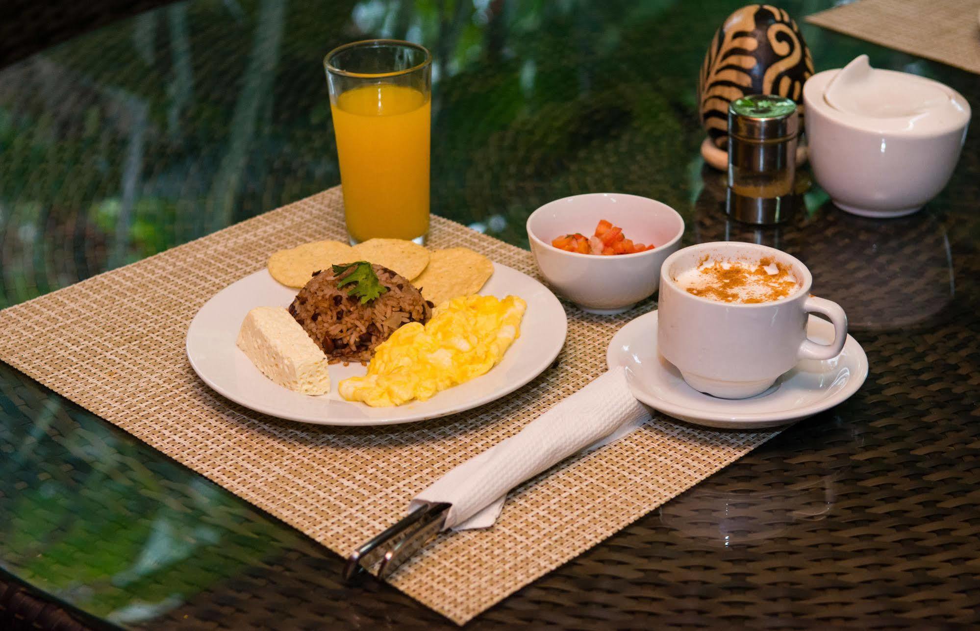 Hostal Casa Los Espinoza Managua Luaran gambar
